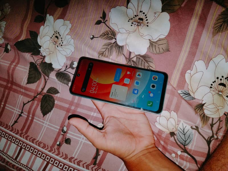 Tecno CAMON 19 Neo 6