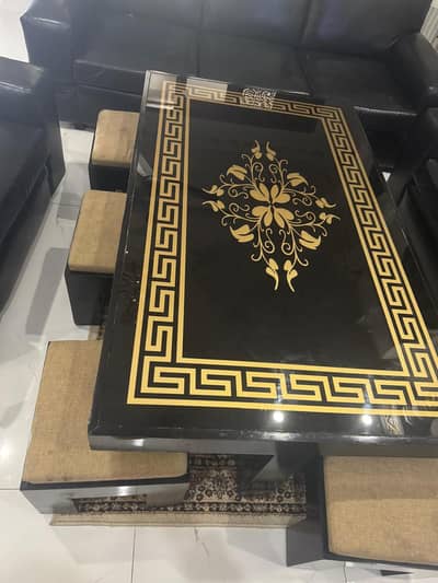 3*5 feet center table with 6 wooden stools