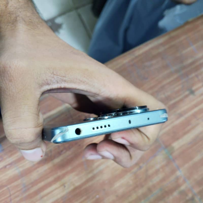 Xiaomi Redmi Note 13 Pro 1