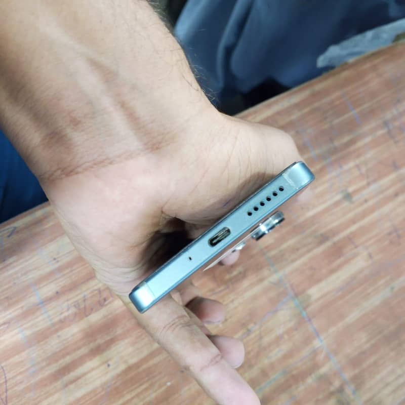 Xiaomi Redmi Note 13 Pro 3