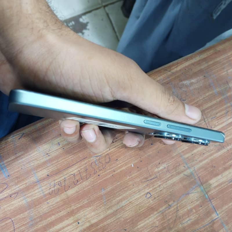 Xiaomi Redmi Note 13 Pro 5