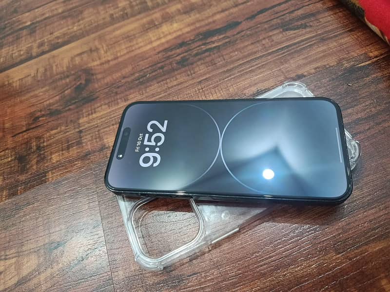 Apple iPhone 14 Pro Max 1