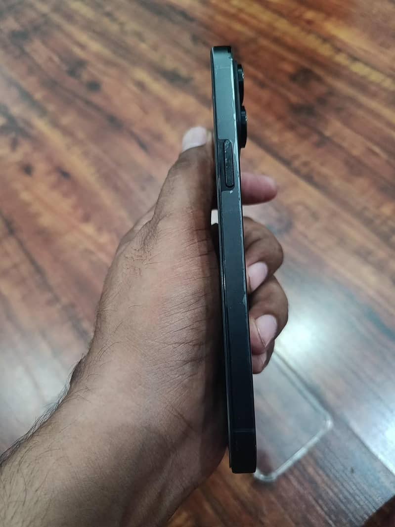 Apple iPhone 14 Pro Max 3