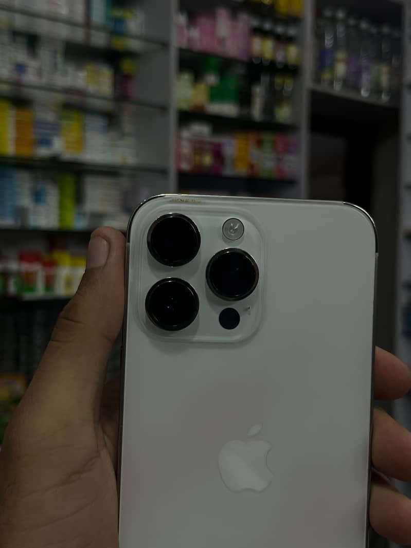 Iphone 14 pro max 1