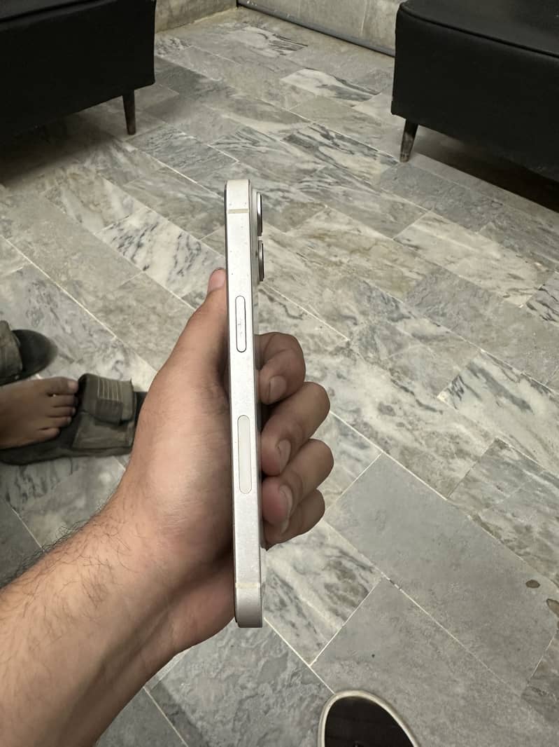 Apple iPhone 14 1