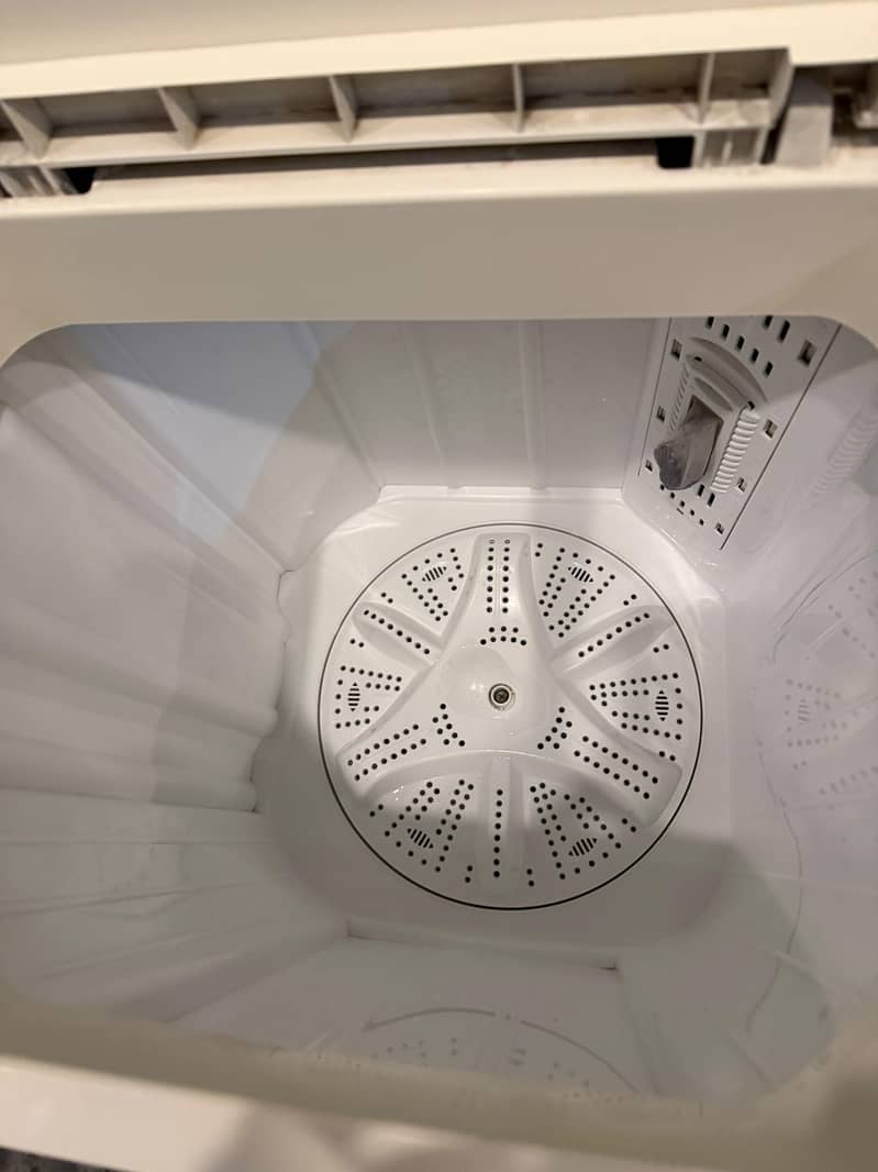 Washing Machine & Dryer 3
