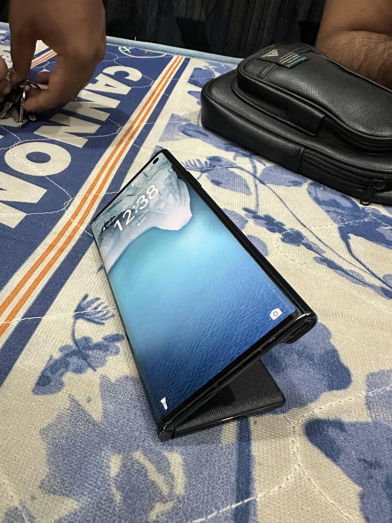 Huawei Mate Xs 2 1