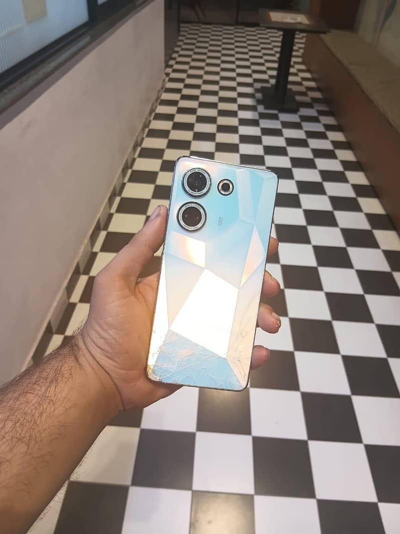 Tecno CAMON 20 0