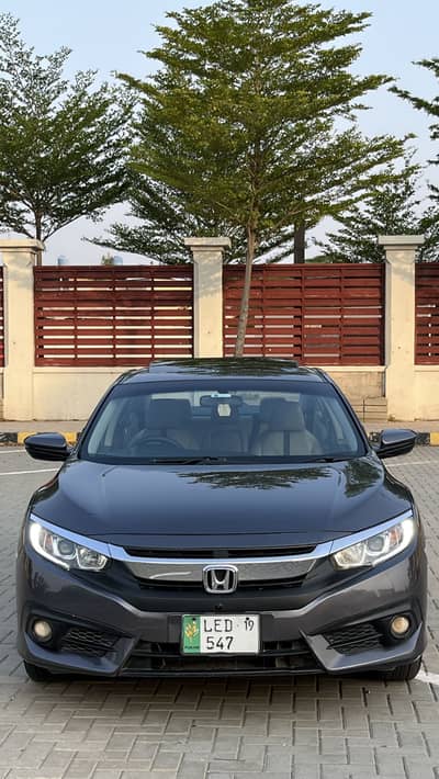 Honda Civic Oriel 2019