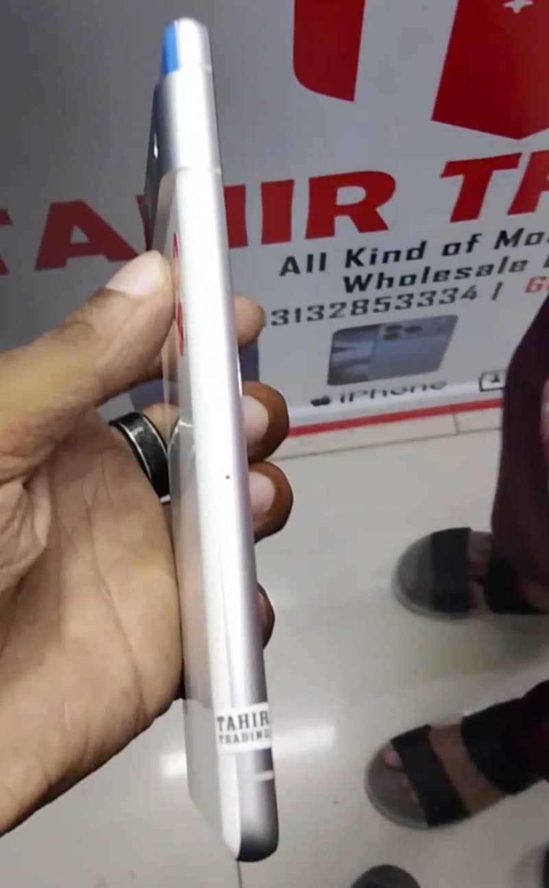 Google Pixel 7 4