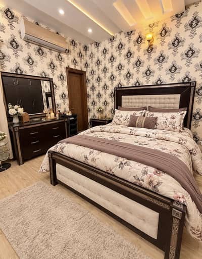 Master bed set for sale