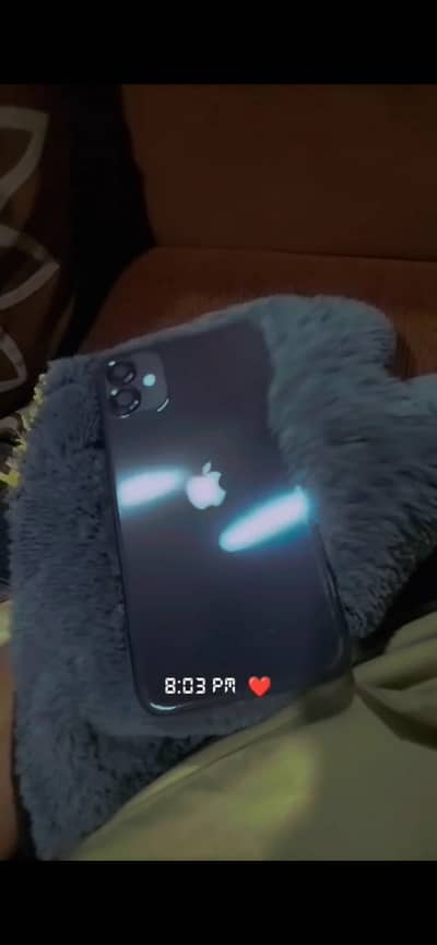 Apple iPhone 11 exchange offer posible  phone glass break minor sa