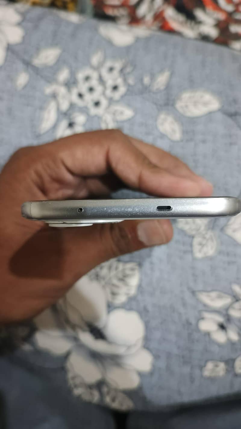Tecno spark 40 pro plus 3
