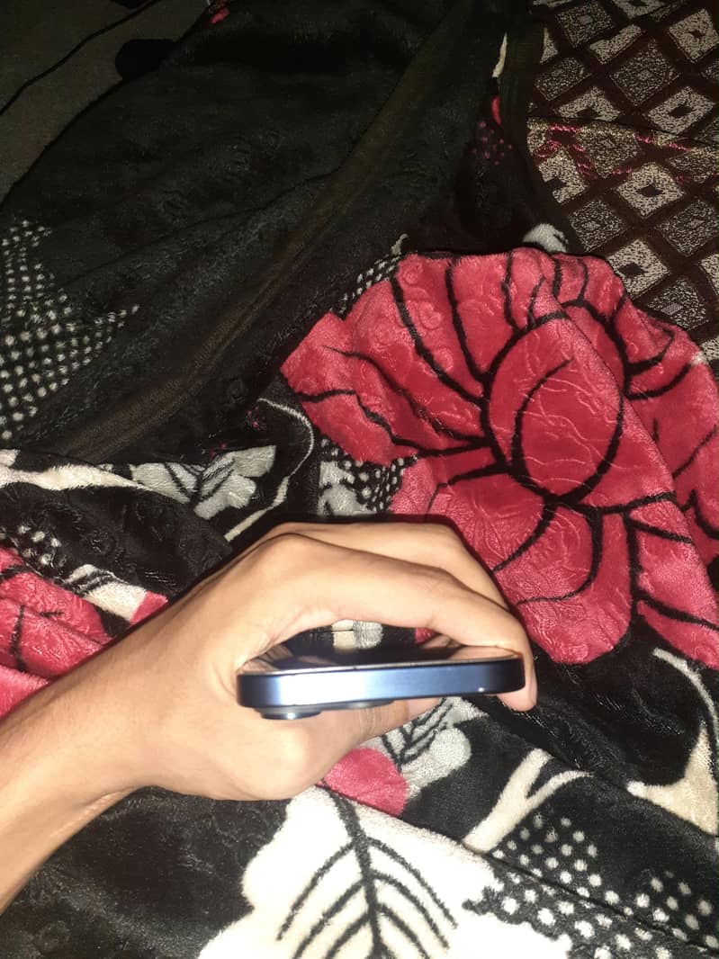 Apple iPhone 15 Pro Max 5