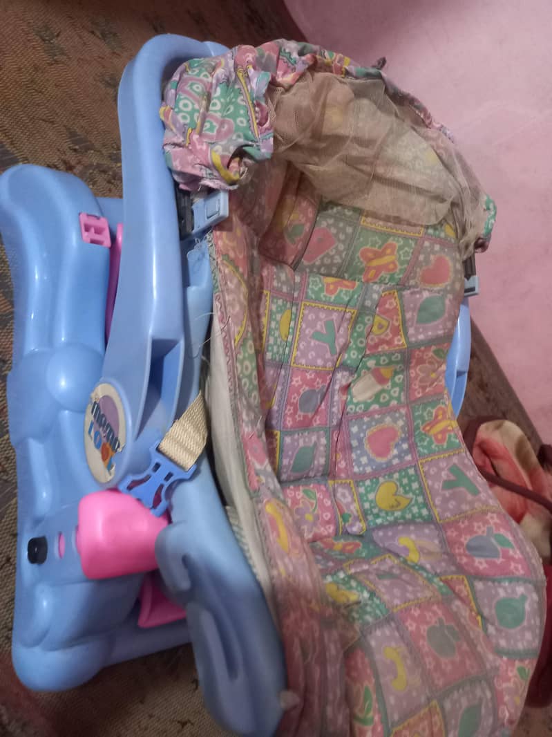 baby cot 1