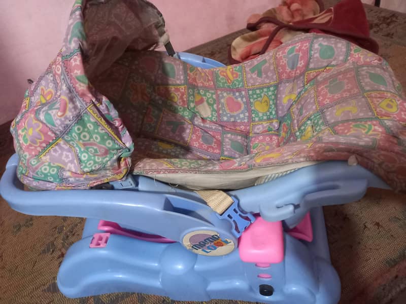 baby cot 2