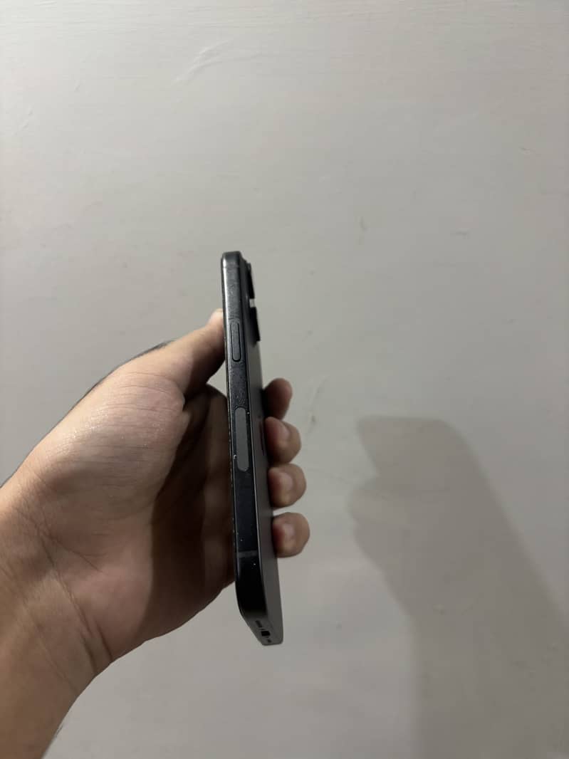 Apple iPhone 15 5