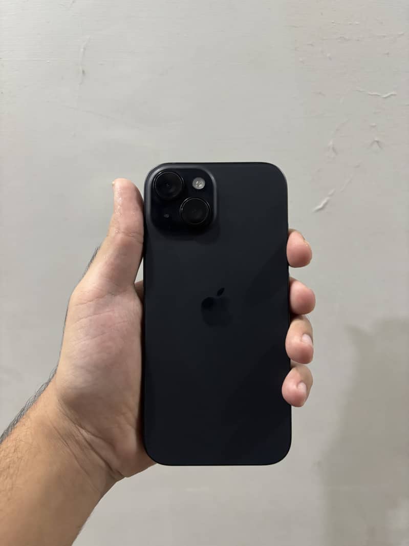 Apple iPhone 15 7