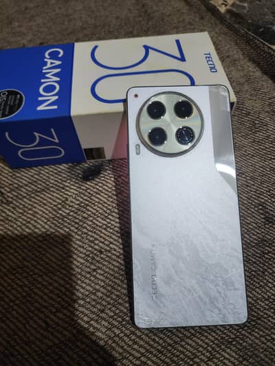 Tecno CAMON 30