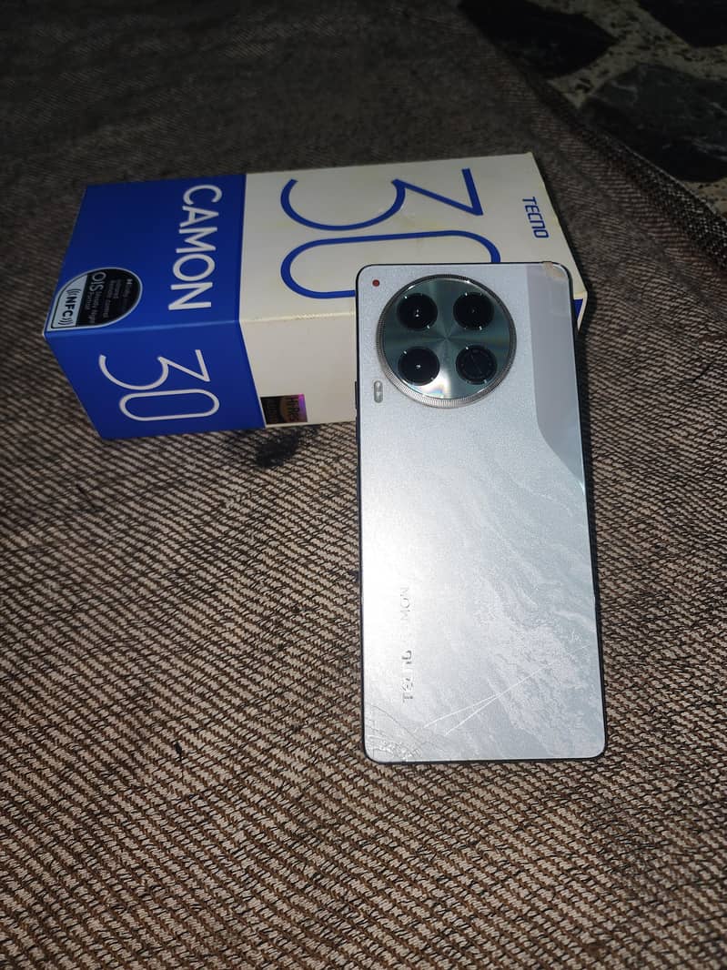 Tecno CAMON 30 1