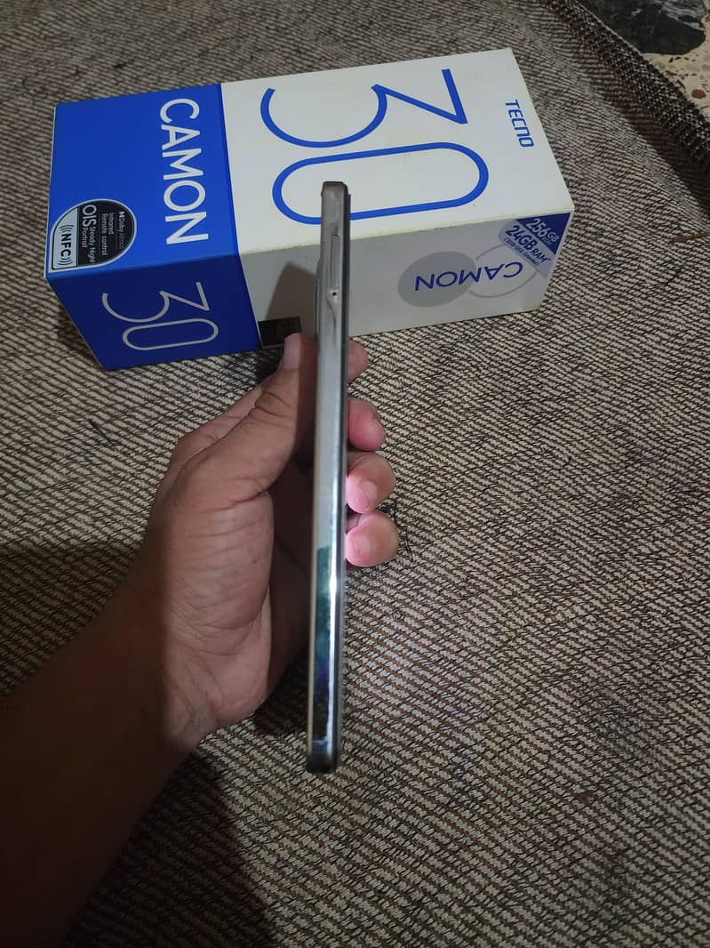 Tecno CAMON 30 2