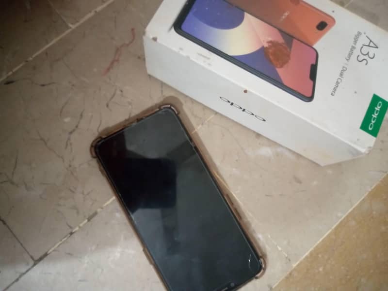 OPPO A3s 4