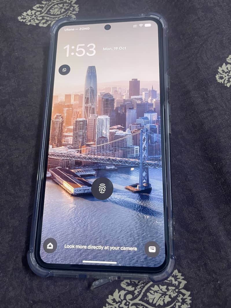 Google Pixel 8 Mint Condition Waterpack 7