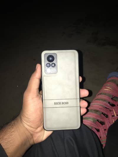Vivo V21 8+128GB Dual Sim Official PTA Only penal Changed