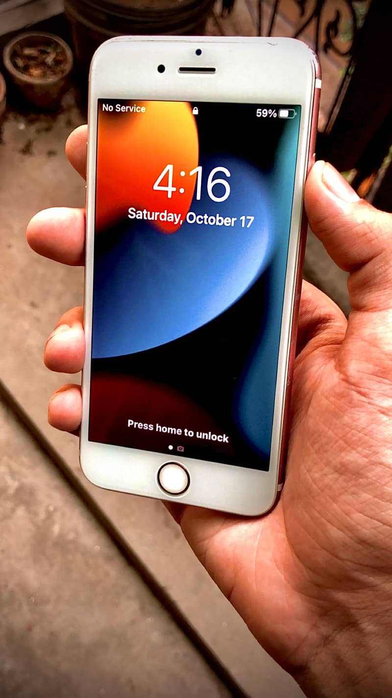 Apple iPhone 6S 0