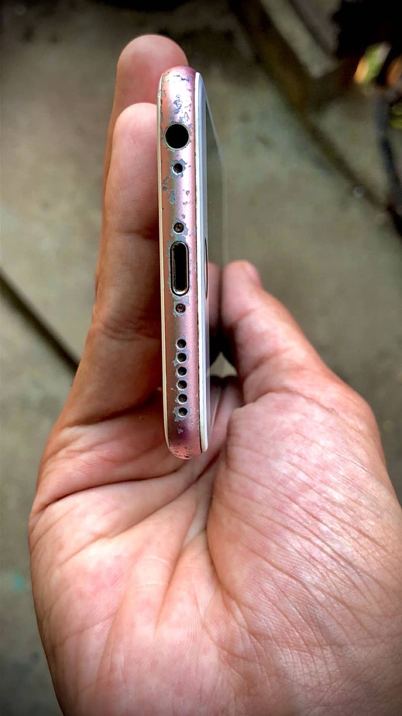 Apple iPhone 6S 6