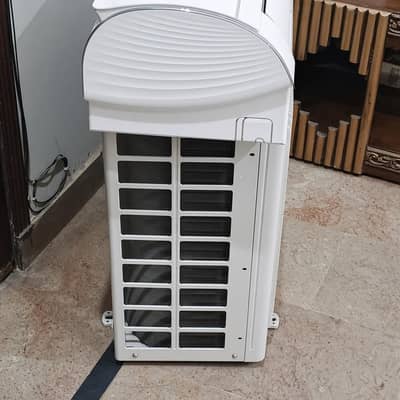 Gree Fairy 1.5 ton Inverter AC, Heat and Cool, T3