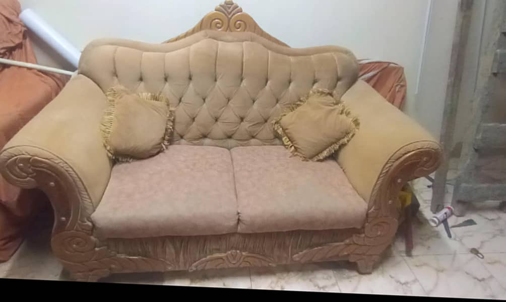 7 seter sofa set 10/9 condition 1