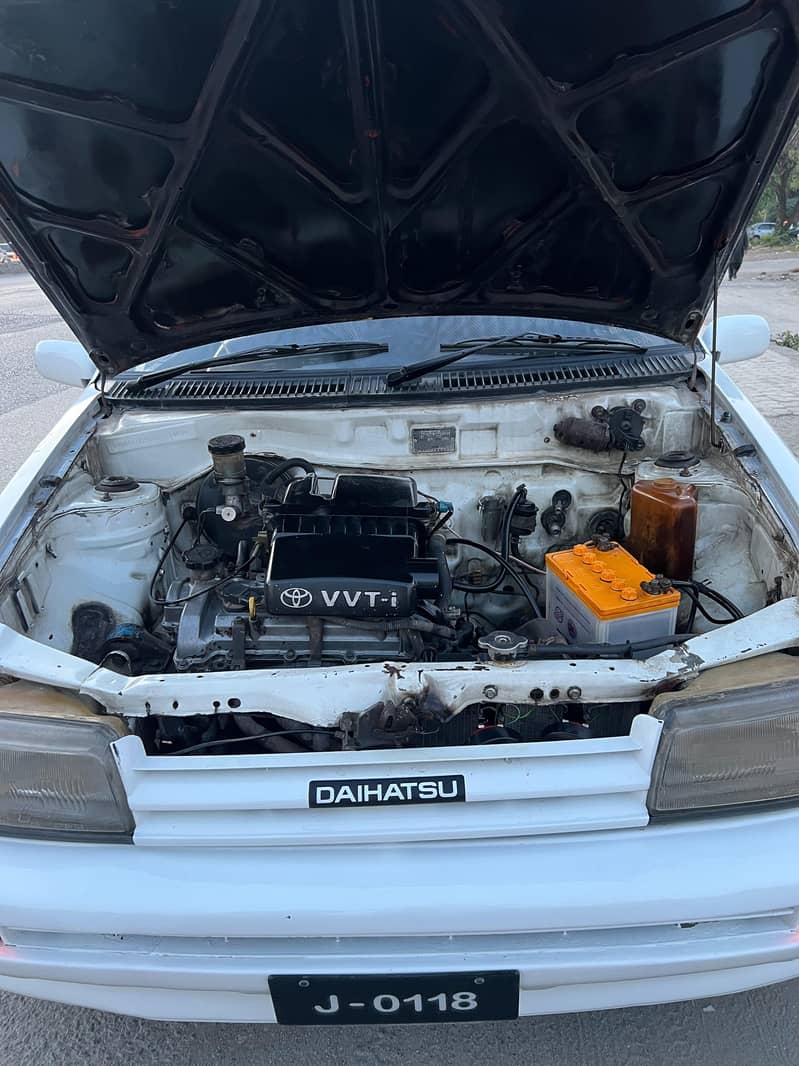 Daihatsu Charade (Automatic) 4