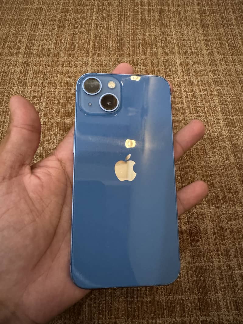 Apple iPhone 13 0