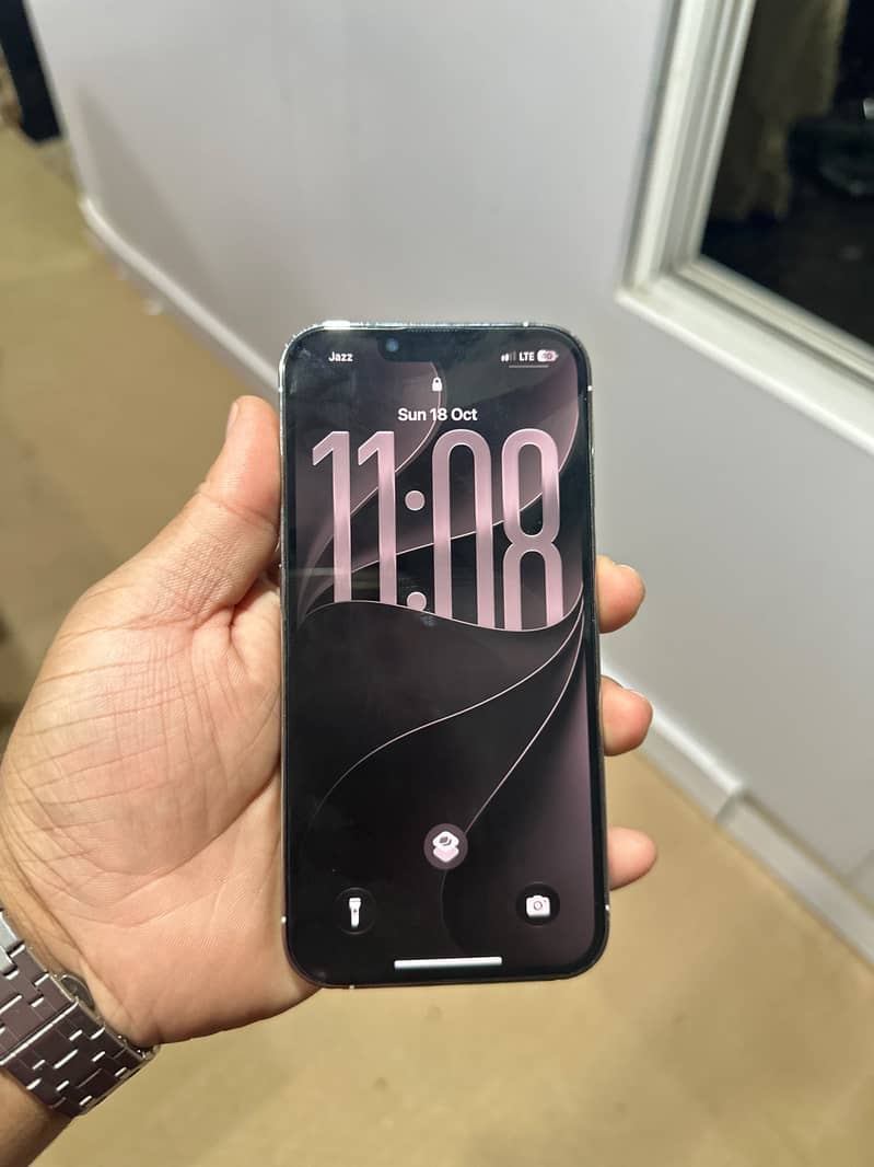 Apple iPhone 13 Pro 3