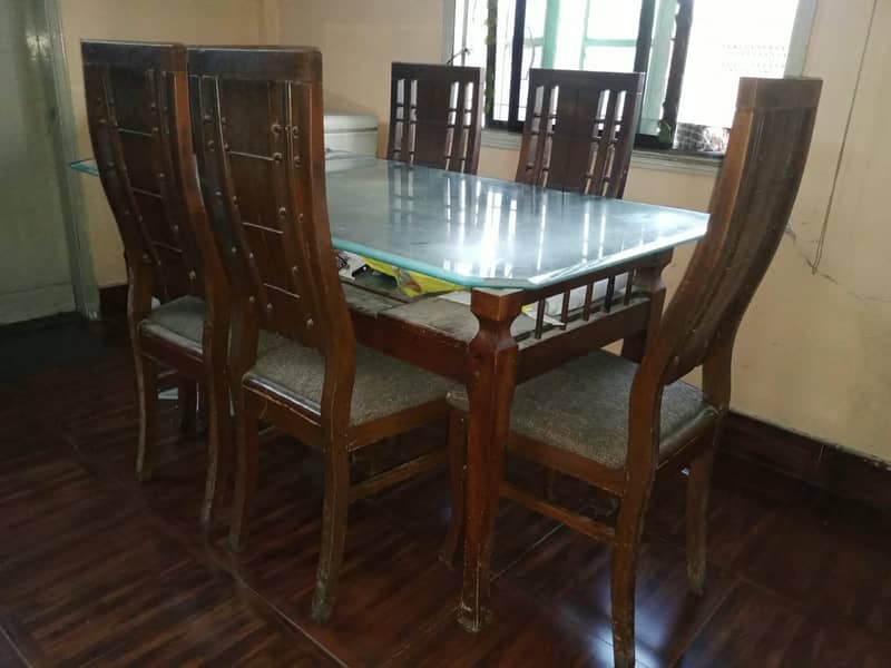 dining table / dining room set 0