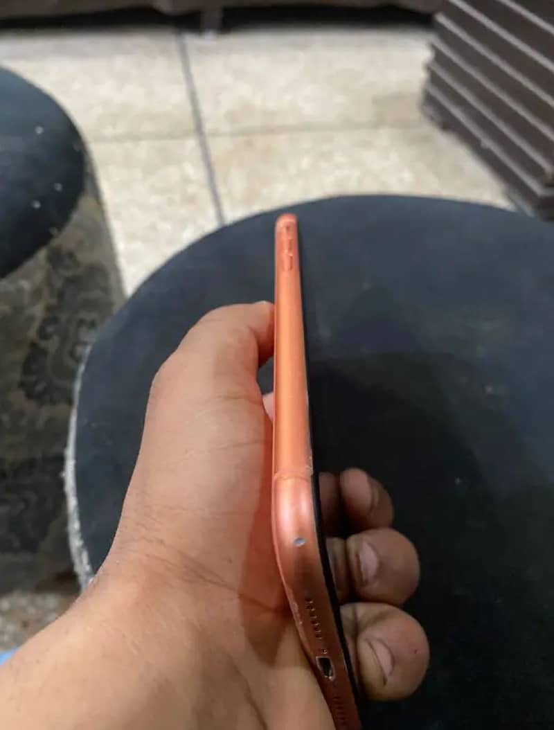 Apple iPhone XR 3