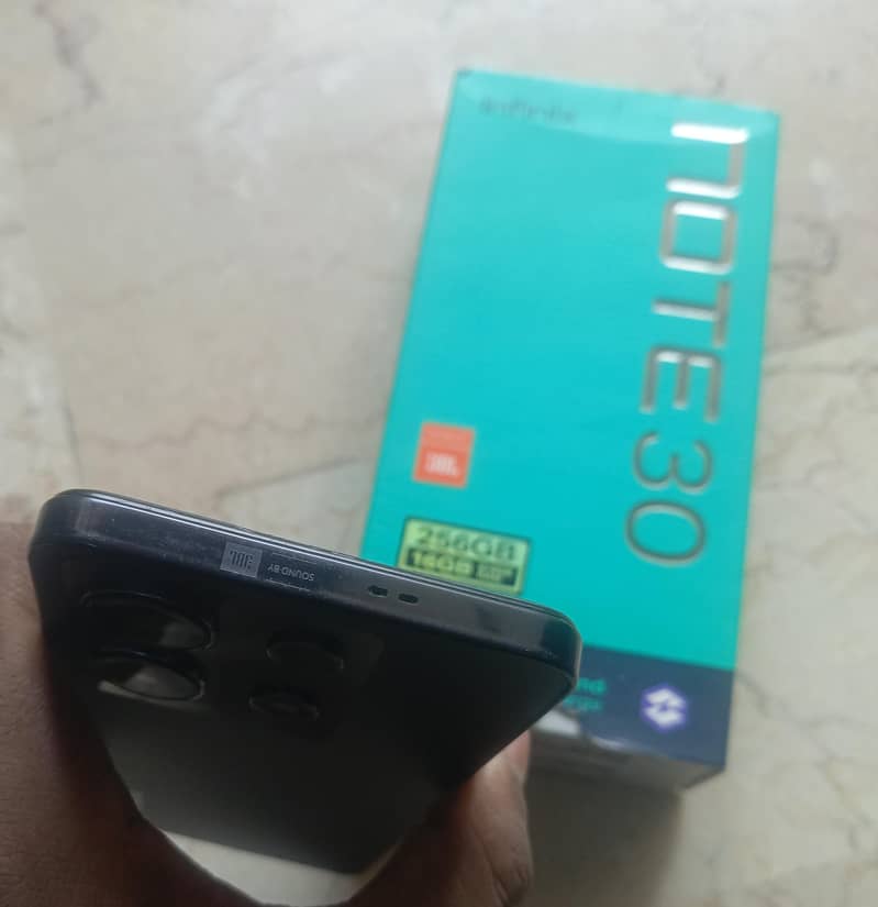 Infinix Note 30 1
