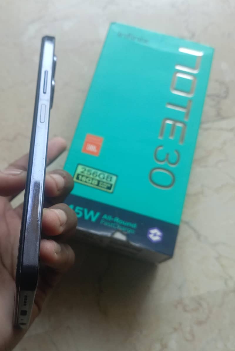 Infinix Note 30 4