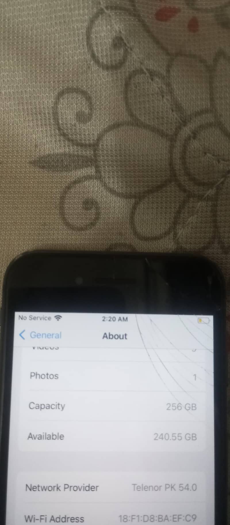 Apple iPhone 8 3