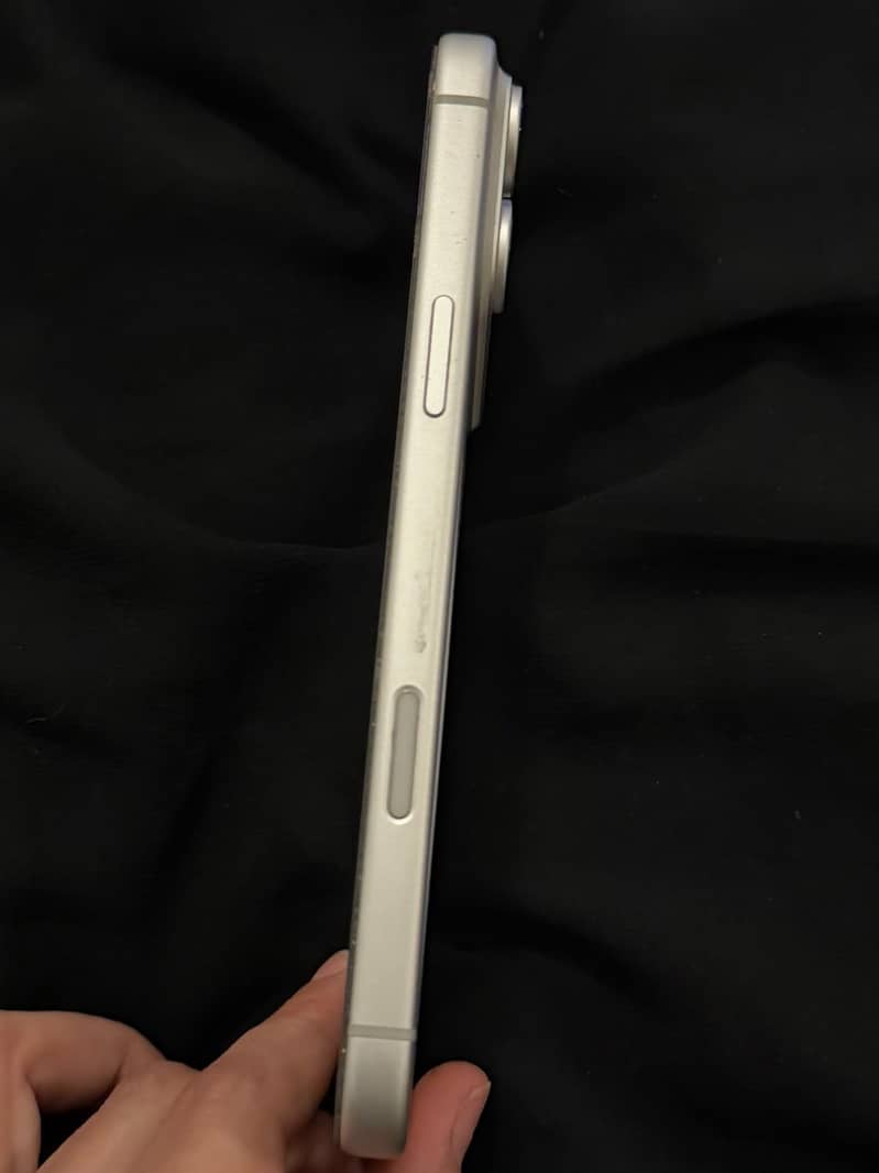 Apple iPhone 17 Pro Max 0