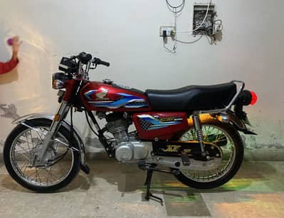 Honda CG 125 Call 03029636017 All Genuine condition argent sale