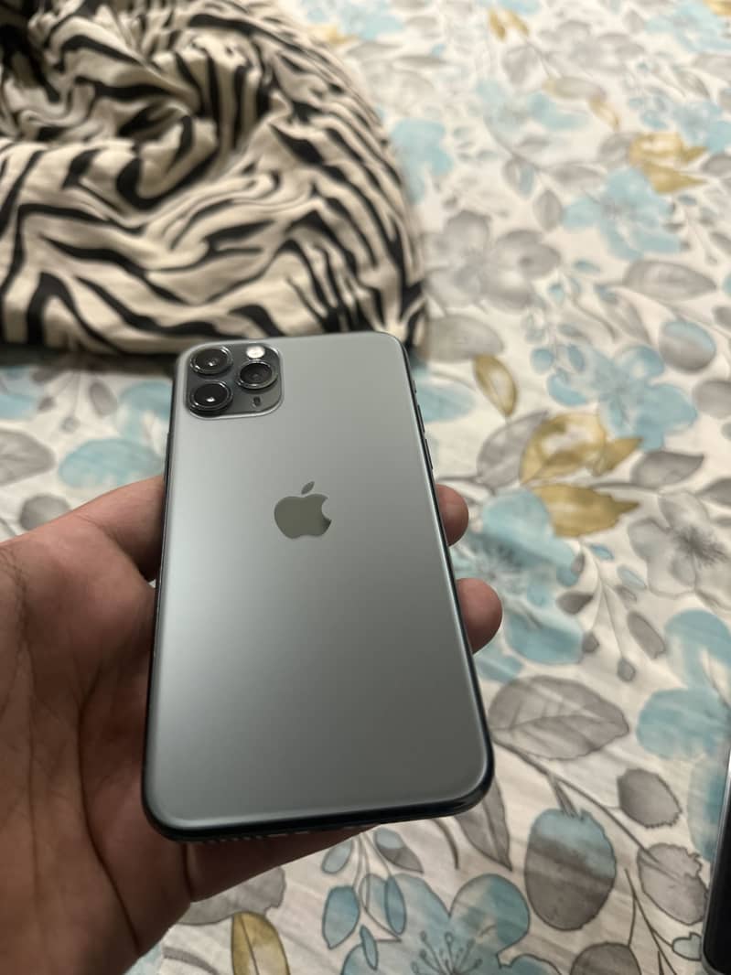 iPhone 11 Pro 3
