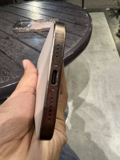 Apple iPhone 16 Pro Max