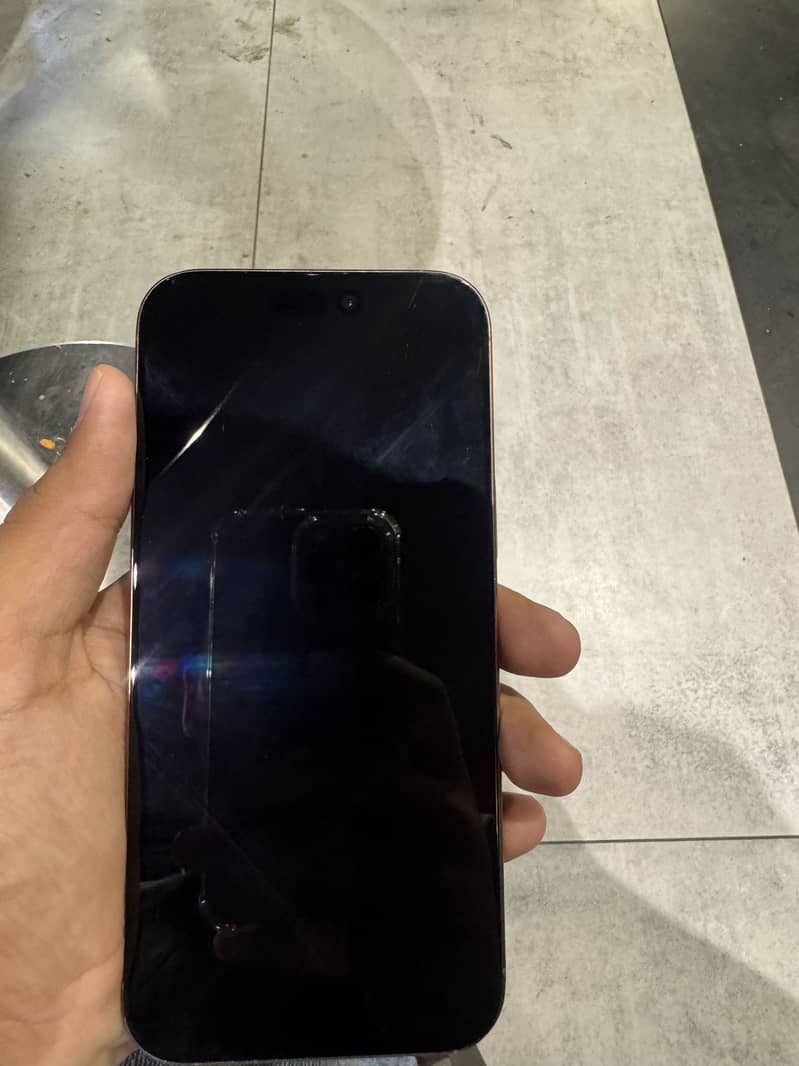 Apple iPhone 16 Pro Max 6