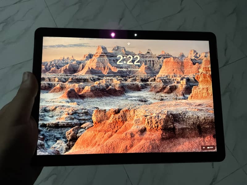 Microsoft Surface Go 2 touch tablet/laptop win 11 1