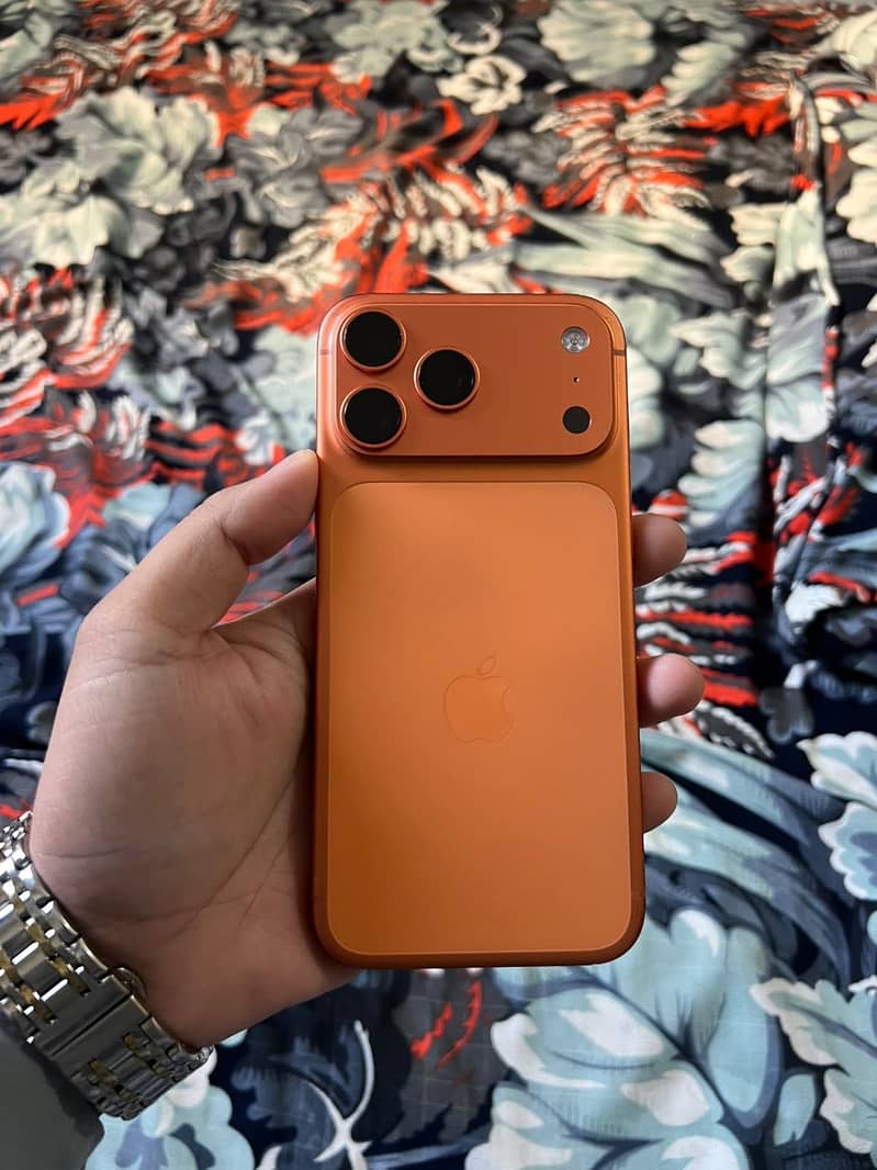 Apple iPhone 17 Pro Max 0