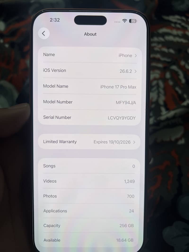 Apple iPhone 17 Pro Max 4