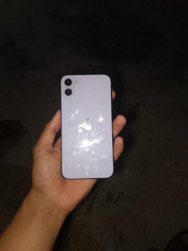 Apple iPhone 11 0