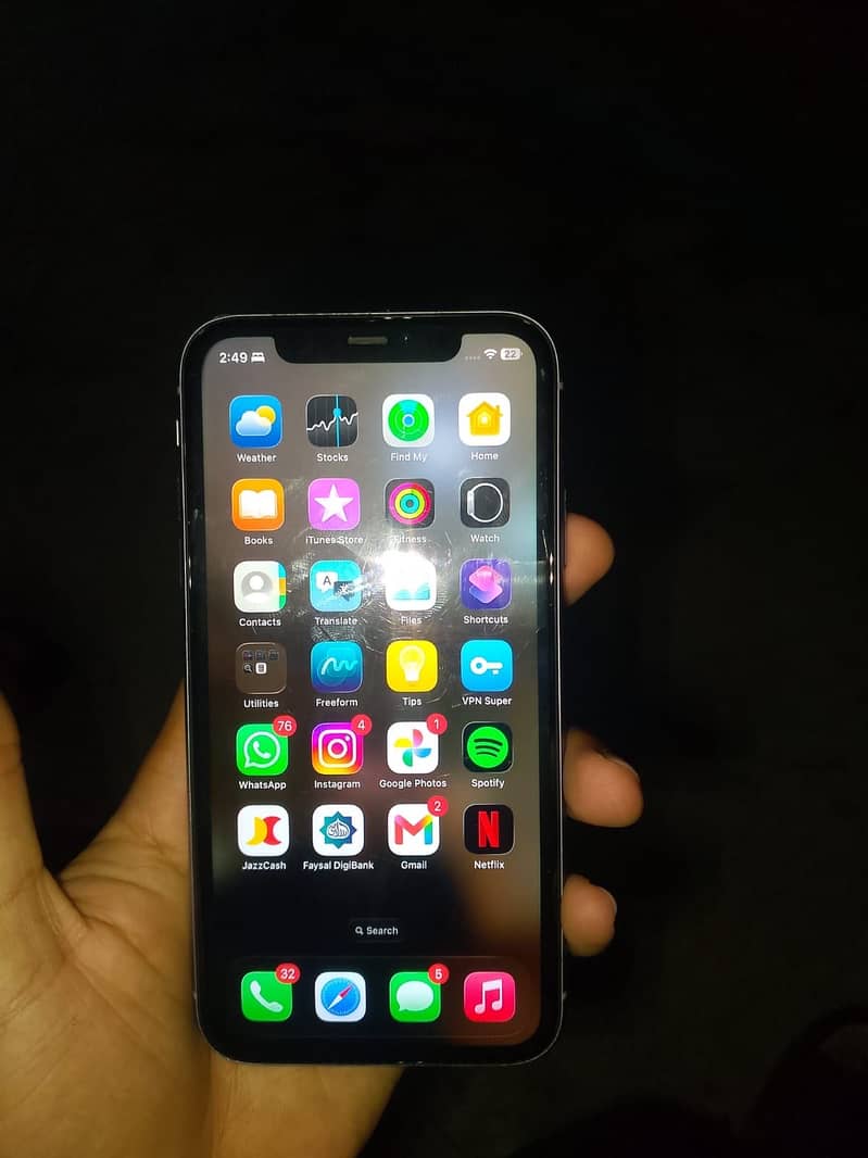 Apple iPhone 11 6